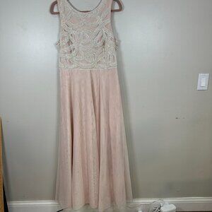 Adrianna Papell Formal Gown Maxi Dress Size 16 Tulle Event Blush